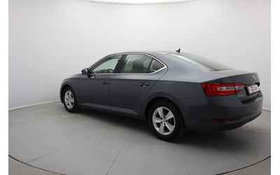 Skoda Superb - автомобили, коли, обяви за нови и употребявани 14