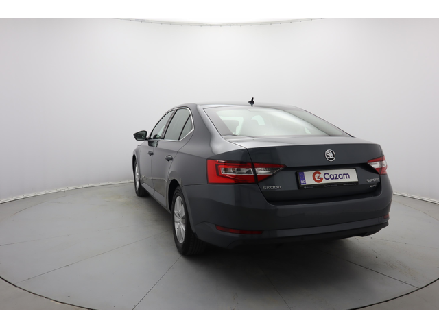 Skoda Superb - автомобили, коли, обяви за нови и употребявани 17