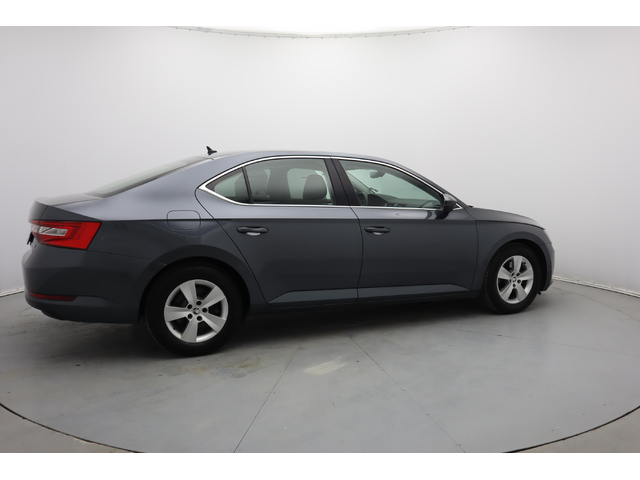 Skoda Superb - автомобили, коли, обяви за нови и употребявани 26
