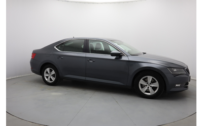 Skoda Superb - автомобили, коли, обяви за нови и употребявани 31