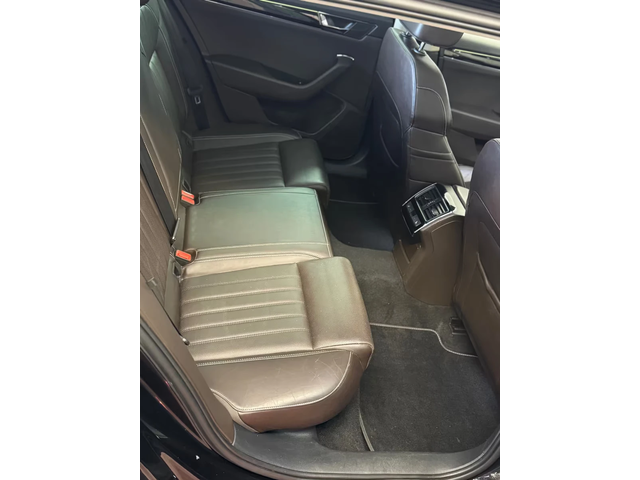 Skoda Superb Superb - автомобили, коли, обяви за нови и употребявани 7