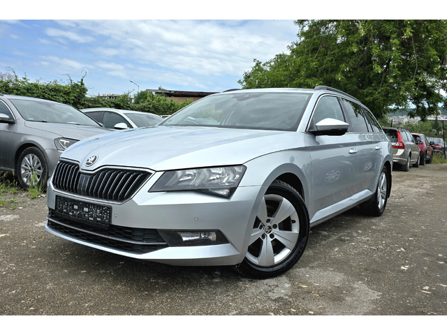 Skoda Superb КАТО ЧИСТО НОВ/DISTRONIK/2.0TDI - автомобили, коли, обяви за нови и употребявани 0