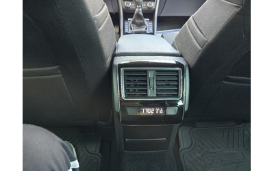 Skoda Superb КАТО ЧИСТО НОВ/DISTRONIK/2.0TDI - автомобили, коли, обяви за нови и употребявани 11