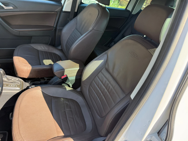 Skoda Yeti 2.0tdi 4X4 DSG 170kc L&K - автомобили, коли, обяви за нови и употребявани 8