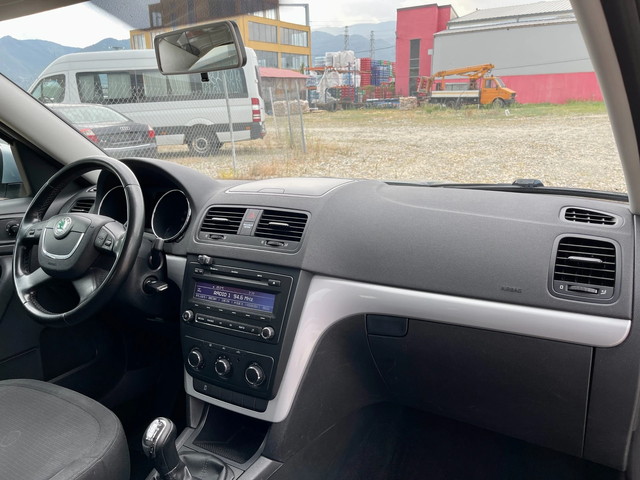 Skoda Yeti 2.0 TDI 4X4 - автомобили, коли, обяви за нови и употребявани 10