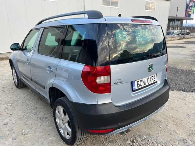 Skoda Yeti 2.0 TDI- 110к.с.* Автопилот* Климатроник * Италия - автомобили, коли, обяви за нови и употребявани 6