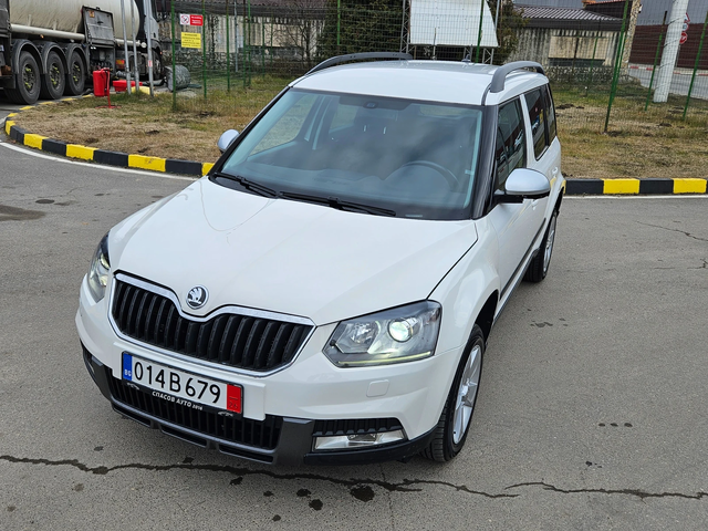 Skoda Yeti 1.6 Tdi AVTOMAT/NAVIG/134 000km - автомобили, коли, обяви за нови и употребявани 0
