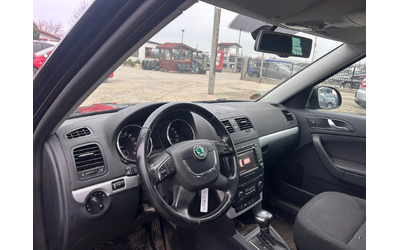 Skoda Yeti 2.0TDI 4X4 AVTOMAT/NAVI/PANORAMA EURO 5 - автомобили, коли, обяви за нови и употребявани 10