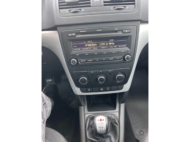 Skoda Yeti 2.0TDI 4X4 EURO 5 - автомобили, коли, обяви за нови и употребявани 13