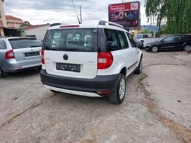 Skoda Yeti 2.0TDI* 6-speed.* 4Х4* - автомобили, коли, обяви за нови и употребявани 3