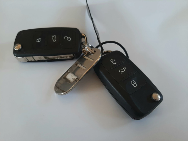 Skoda Yeti 1.6TDI * Н О В А* - автомобили, коли, обяви за нови и употребявани 13