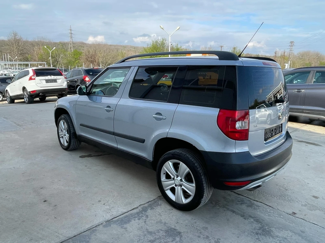 Skoda Yeti 2.0tdi 110k.c * UNIKAT* - автомобили, коли, обяви за нови и употребявани 4
