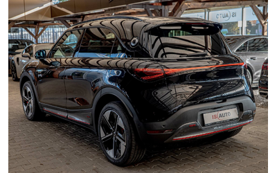 smart-1-brabus-hud-awd-ambient-beats-by-dre-kamera-360-panorama - 3