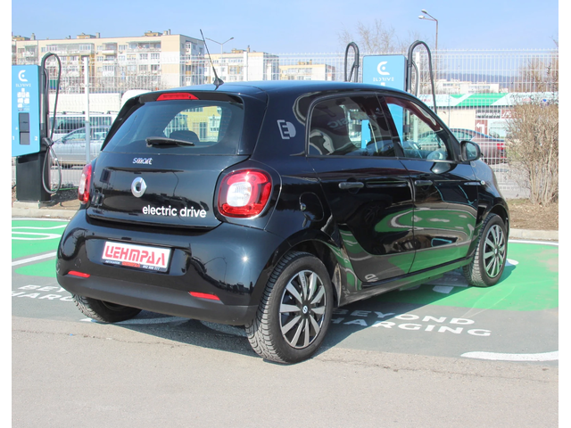 Smart Forfour EQ LED  НОВ ВНОС ГЕРМАНИЯ - автомобили, коли, обяви за нови и употребявани 4