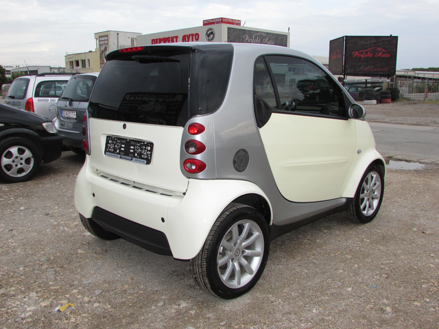 Smart Fortwo 0.7i TURBO EURO4 - автомобили, коли, обяви за нови и употребявани 4