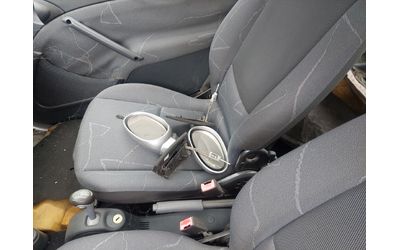 Smart Fortwo 0, 7i 61ps KLIMA - автомобили, коли, обяви за нови и употребявани 6