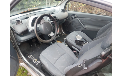 Smart Fortwo 0, 7i 61ps KLIMA - автомобили, коли, обяви за нови и употребявани 7