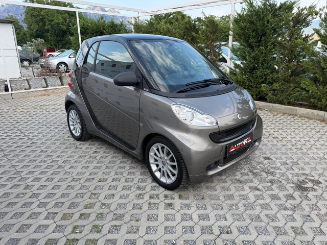 Smart Fortwo 1.0i-71кс.-КЛИМАТИК -АВТОМАТ-КАМЕРА - автомобили, коли, обяви за нови и употребявани 2