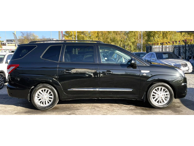 SsangYong Rodius 2.0D 155HP 6+ 1 E5B 4X4 - автомобили, коли, обяви за нови и употребявани 3