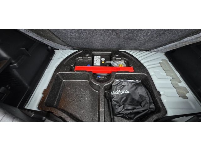 SsangYong Tivoli 1.6 e-XDI 114k.c UNIKAT ITALIA EURO 6C - автомобили, коли, обяви за нови и употребявани 15