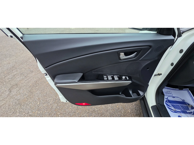 SsangYong Tivoli 1.6 e-XDI 114k.c UNIKAT ITALIA EURO 6C - автомобили, коли, обяви за нови и употребявани 8