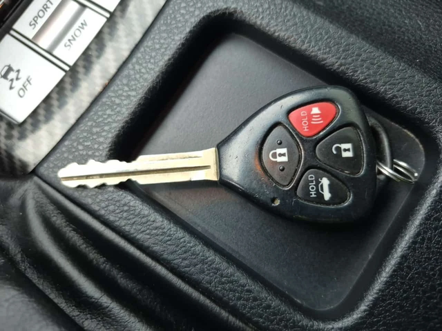Subaru BRZ CARFAX/Cruise Control/Rear Wheel Drive - автомобили, коли, обяви за нови и употребявани 6