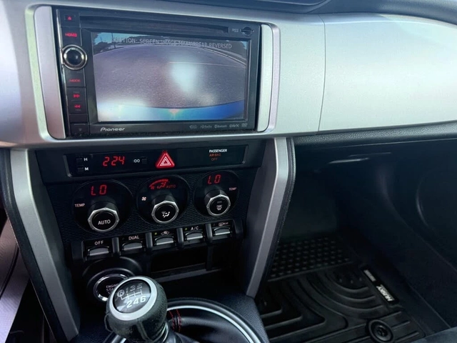 Subaru BRZ * Manual* RWD* KEYLESS* Camera* ПОДГРЕВ* - автомобили, коли, обяви за нови и употребявани 11