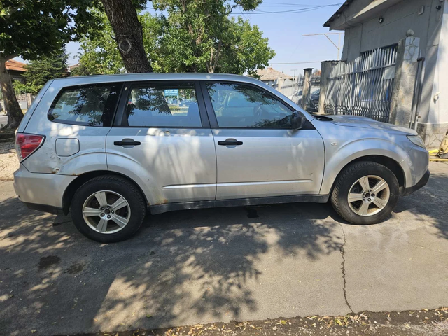Subaru Forester 2.0 DIEZEL SMENEN MOTOR - автомобили, коли, обяви за нови и употребявани 1