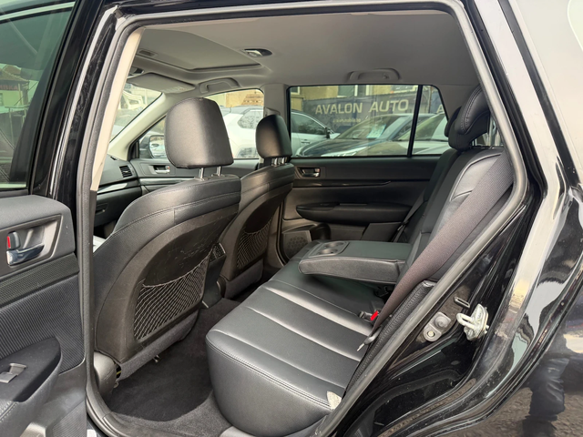 Subaru Legacy 2.5 GT - автомобили, коли, обяви за нови и употребявани 12