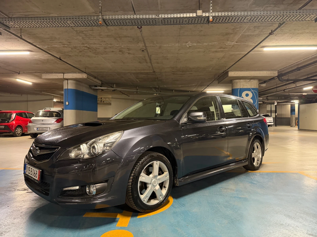 Subaru Legacy 2.5 GT - автомобили, коли, обяви за нови и употребявани 0