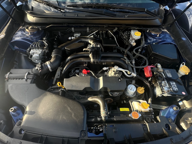 Subaru Outback 2.5 Premium 4x4 - автомобили, коли, обяви за нови и употребявани 15