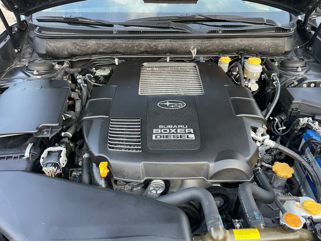 Subaru Outback 2.0D-4x4-ITALIA - автомобили, коли, обяви за нови и употребявани 14