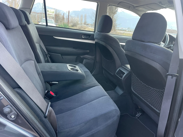 Subaru Outback 2.0D-4x4-ITALIA - автомобили, коли, обяви за нови и употребявани 5