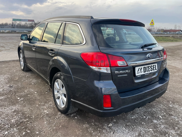 Subaru Outback 2.0D-4x4-ITALIA - автомобили, коли, обяви за нови и употребявани 9