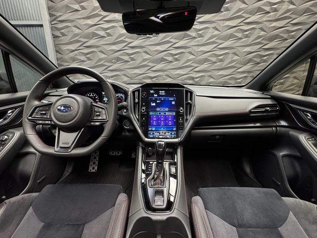 Subaru WRX Limited AWD Camera* H&K* Подгрев* - автомобили, коли, обяви за нови и употребявани 4