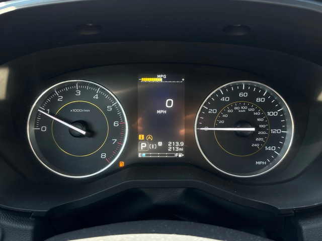 Subaru XV 2.5 Sport 4x4 - автомобили, коли, обяви за нови и употребявани 8