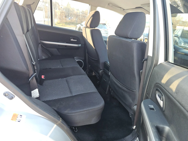 Suzuki Grand vitara 2.0i 4x4 - автомобили, коли, обяви за нови и употребявани 11