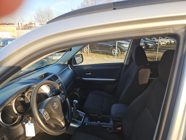 Suzuki Grand vitara 2.0i 4x4 - автомобили, коли, обяви за нови и употребявани 6