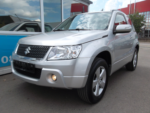 Suzuki Grand vitara 2.4 AVTOMATIK 3врати - автомобили, коли, обяви за нови и употребявани 0
