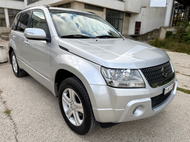 Suzuki Grand vitara 2.4i AUTOMATIC - автомобили, коли, обяви за нови и употребявани 1