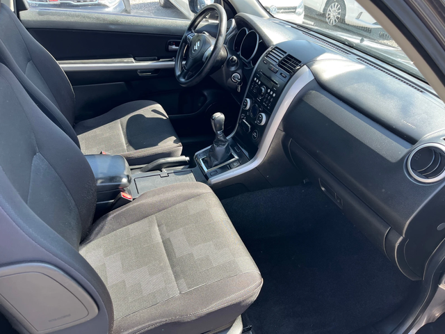 Suzuki Grand vitara 1.9DDIS - автомобили, коли, обяви за нови и употребявани 8