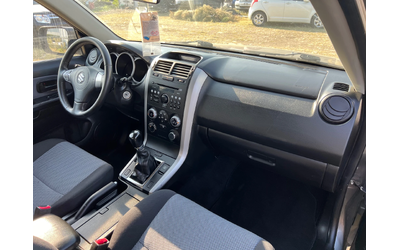 Suzuki Grand vitara 1.9 D - автомобили, коли, обяви за нови и употребявани 11