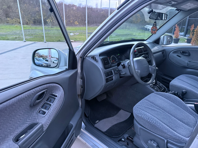 Suzuki Grand vitara Автоматик/Климатик/Повдигнат/Кални Гуми/Печка/Темп - автомобили, коли, обяви за нови и употребявани 12