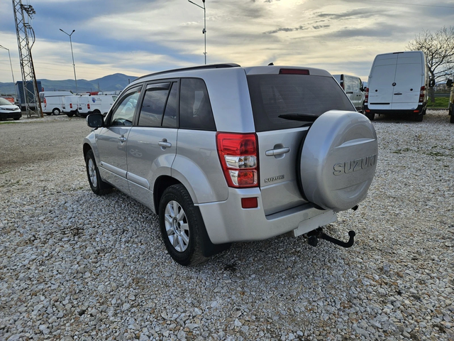 Suzuki Grand vitara 2.0i - автомобили, коли, обяви за нови и употребявани 2