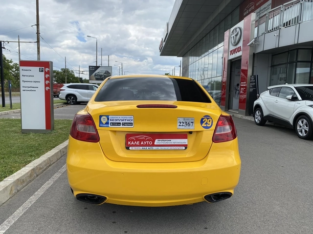Suzuki Kizashi 2.4 AUT AWD - автомобили, коли, обяви за нови и употребявани 5