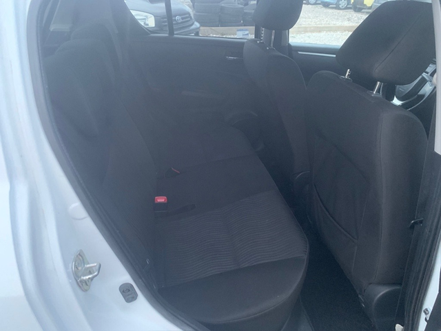 Suzuki Swift 1.3D - автомобили, коли, обяви за нови и употребявани 9