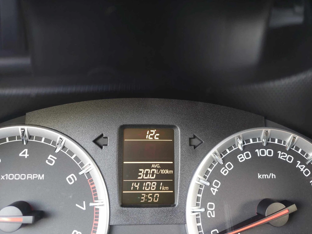 Suzuki Swift 1, 2i 4x4 - автомобили, коли, обяви за нови и употребявани 10