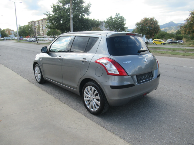 Suzuki Swift 1.3DDIS 75ps * ПЕРФЕКТЕН* - автомобили, коли, обяви за нови и употребявани 2
