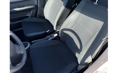 Suzuki Swift 1.3I - автомобили, коли, обяви за нови и употребявани 9