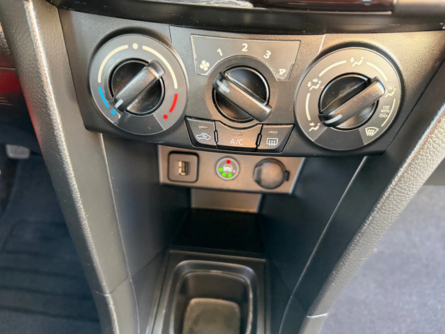 Suzuki Swift 1.2   4х4 ГАЗ.ИНЖЕКЦИОН - автомобили, коли, обяви за нови и употребявани 12